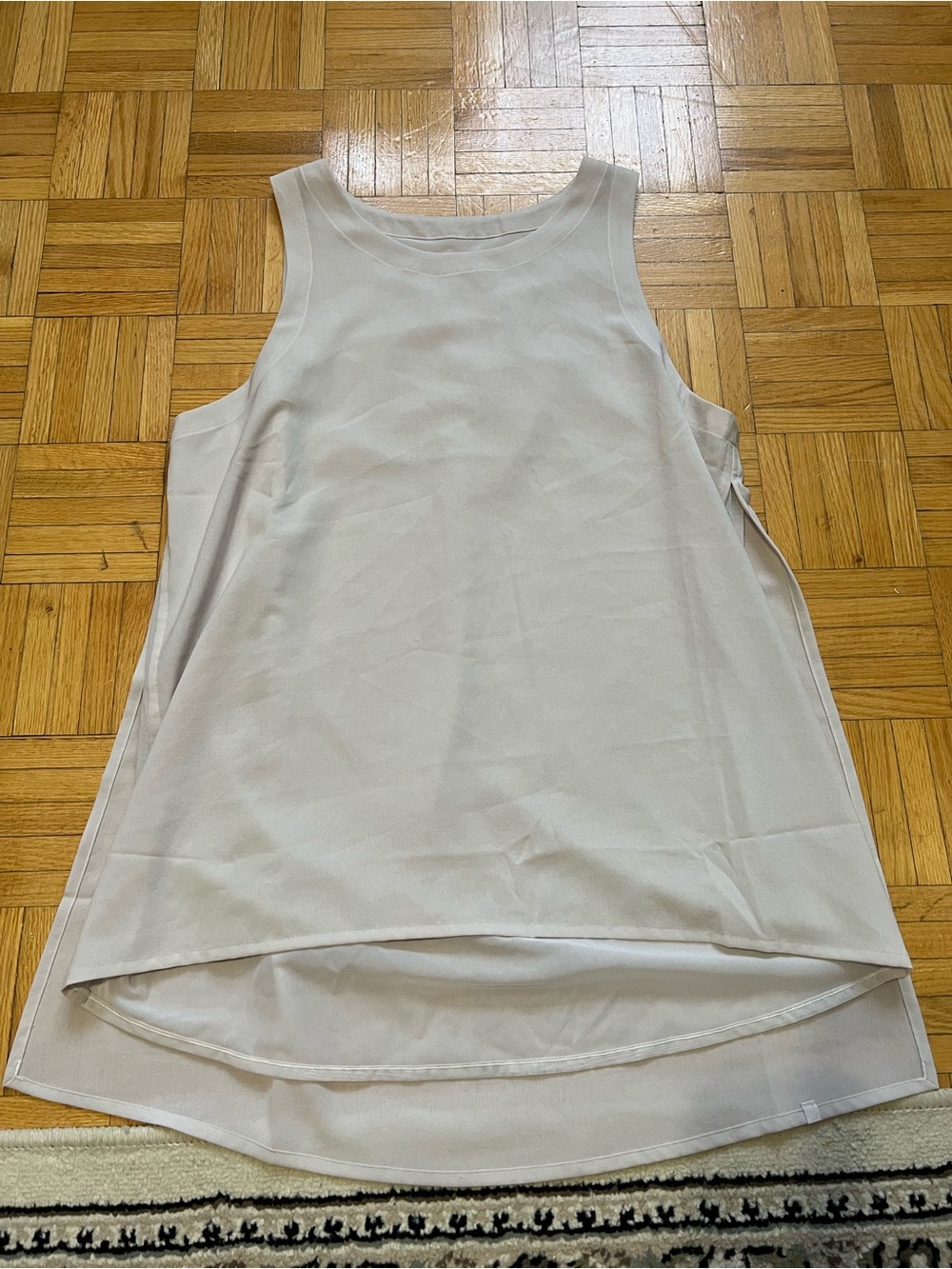 Lululemon tank